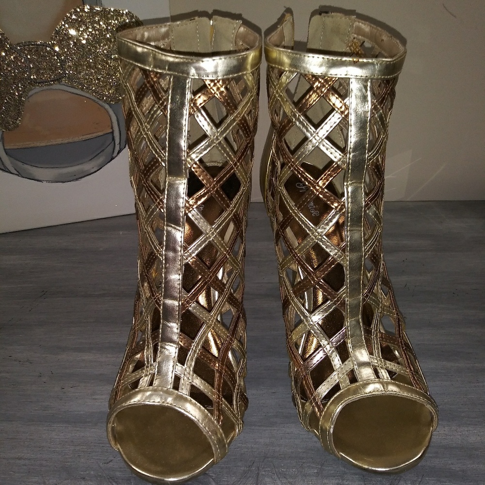 🙌BOGO🙌$15🙌High Heel Gladiator Booties